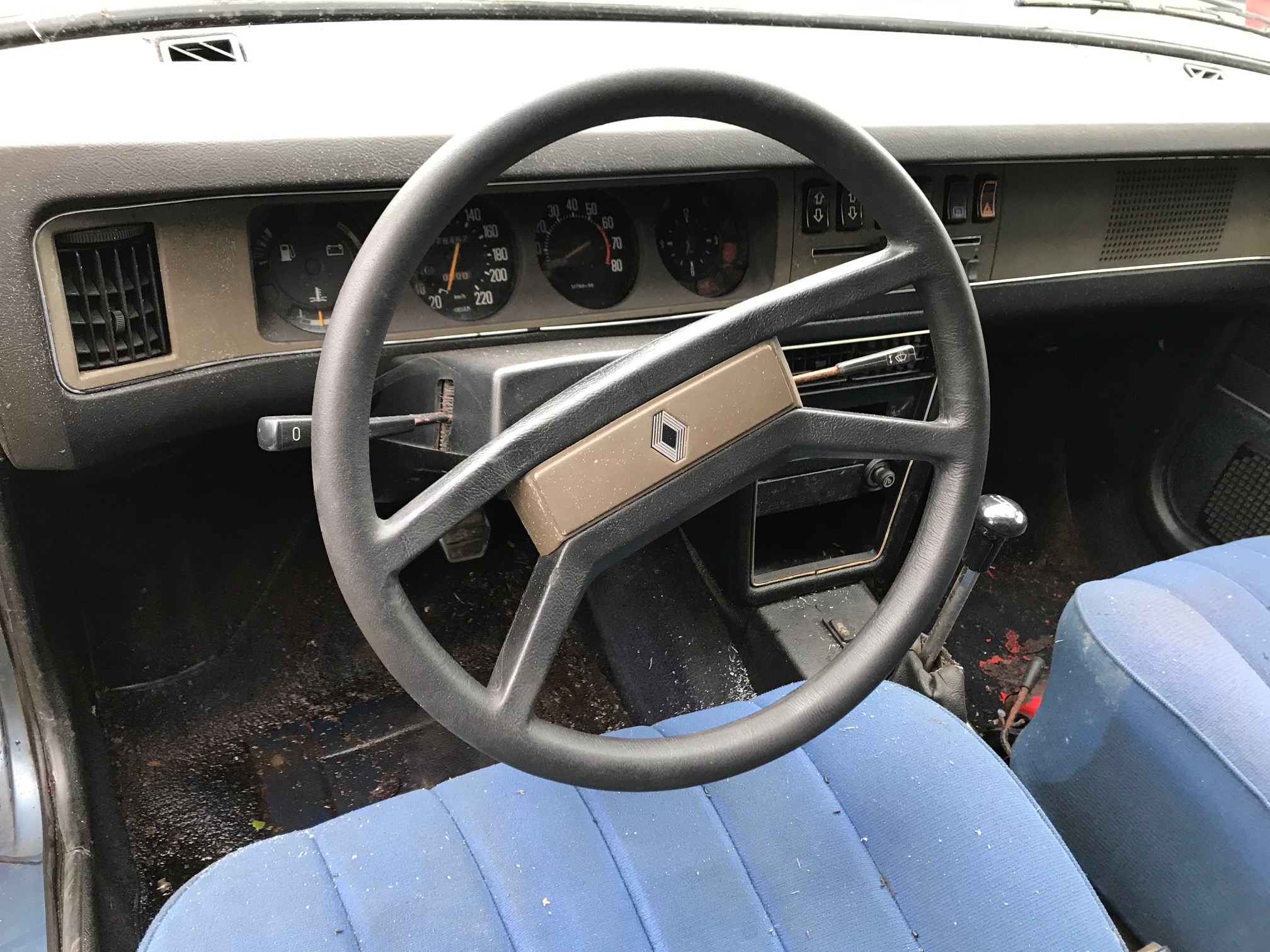 Renault R20 2.0TS jaren ‘70 - Castle Cars